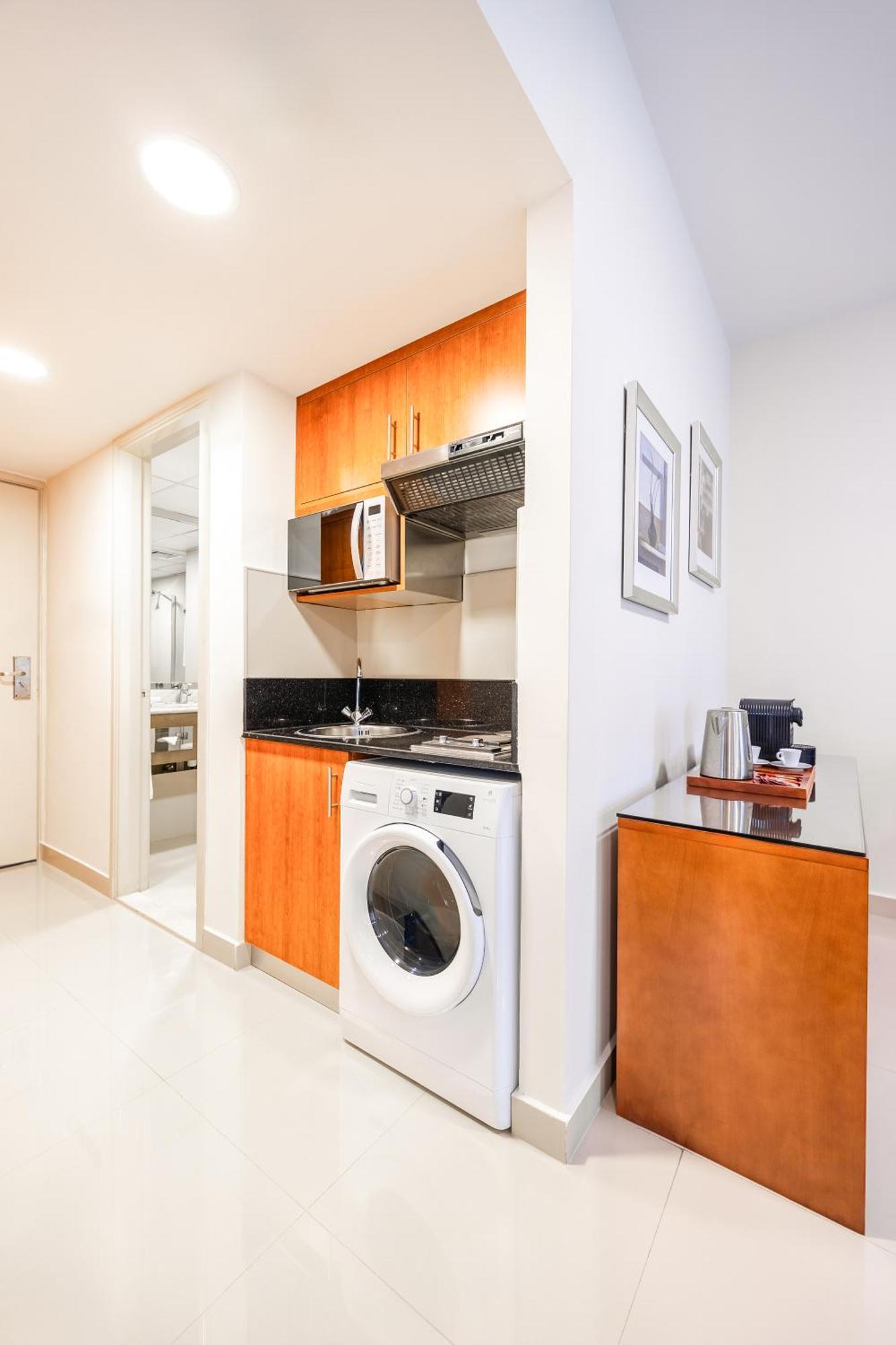 Golden Sands Hotel Apartments Dubai Dış mekan fotoğraf